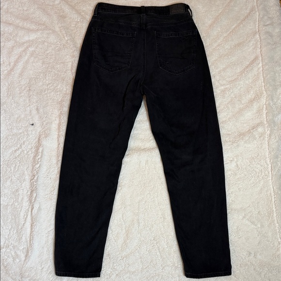 American Eagle Distressed Mom Straight Leg Jeans - Picture 6 of 8